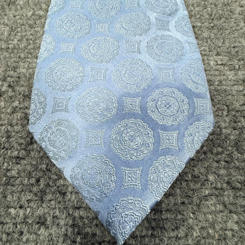 Donald J Trump Signature Collection Silk Tie Light Blue Geometric Medallion 58in
